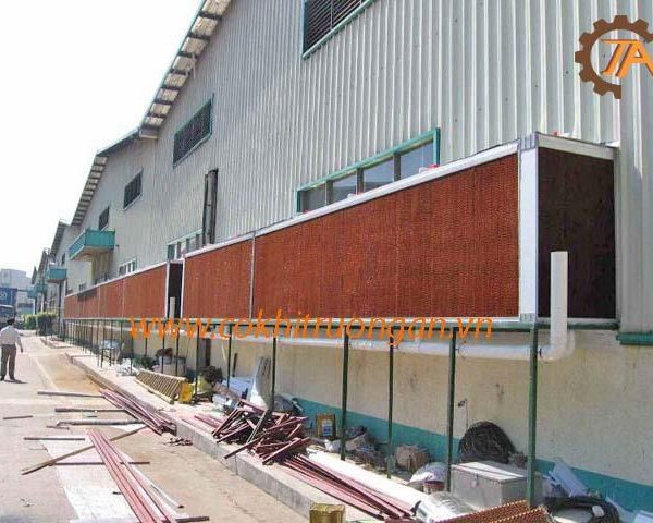 Hệ thống thông gió làm mát bằng tấm cooling pad