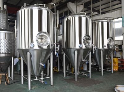 Với nhiều ưu điểm bồn khuấy trộn hóa chất được ứng dụng đa dạng các lĩnh vực