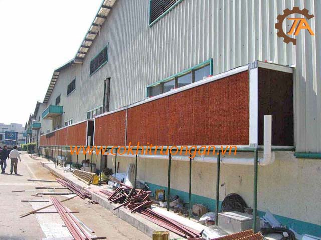 hệ thống thông gió làm mát nhà xưởng bằng cooling pad