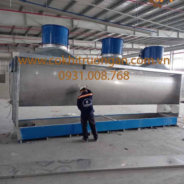 giá buồng phun sơn màng nước